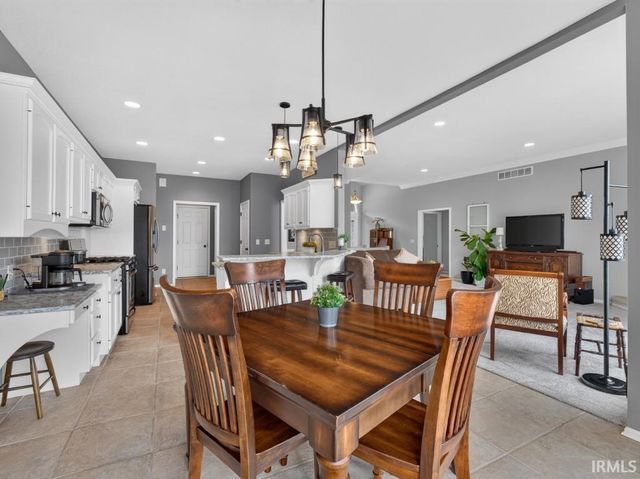 11731 Island Cove Drive, Fort Wayne, IN 46845