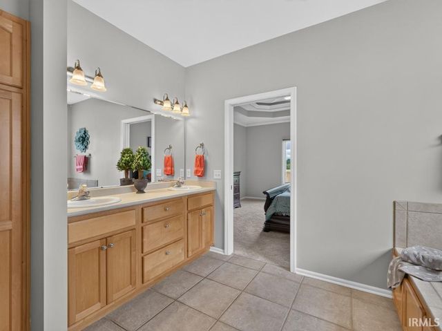 11731 Island Cove Drive, Fort Wayne, IN 46845
