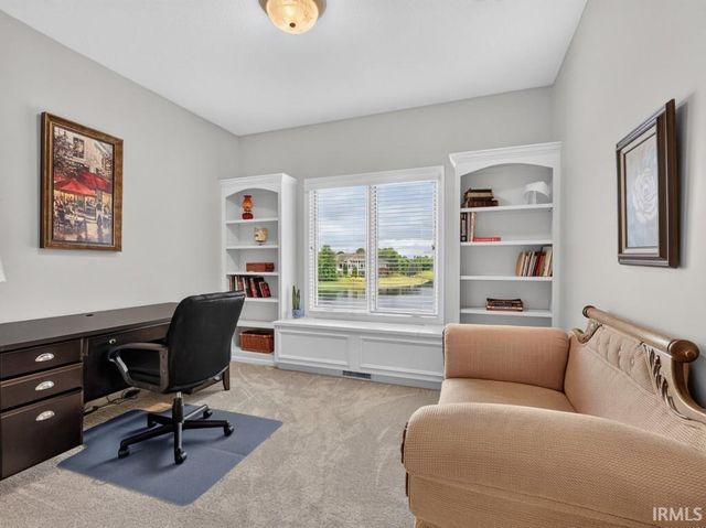 11731 Island Cove Drive, Fort Wayne, IN 46845