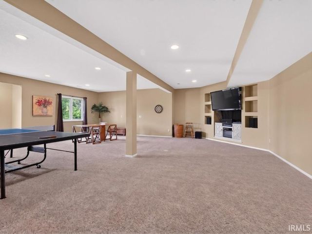 11731 Island Cove Drive, Fort Wayne, IN 46845