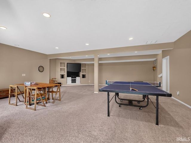 11731 Island Cove Drive, Fort Wayne, IN 46845