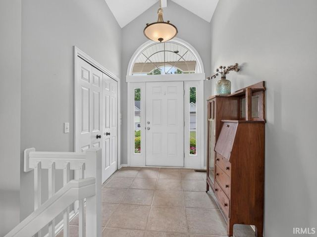 11731 Island Cove Drive, Fort Wayne, IN 46845