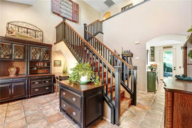 23312 Montecito Place, Valencia, CA 91354