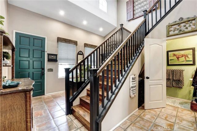 23312 Montecito Place, Valencia, CA 91354