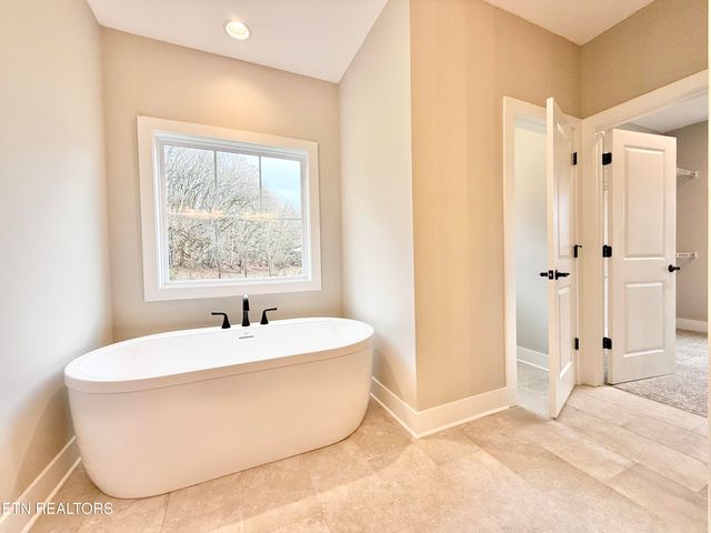 2426 Tributary Drive, Sevierville, TN 37876