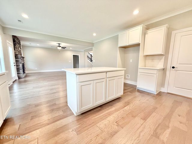 2426 Tributary Drive, Sevierville, TN 37876