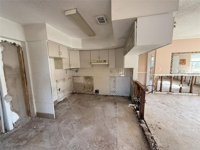 4911 LARGO TERRACE, New Port Richey, FL 34652