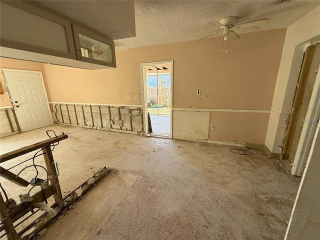 4911 LARGO TERRACE, New Port Richey, FL 34652
