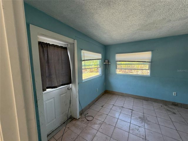 4911 LARGO TERRACE, New Port Richey, FL 34652