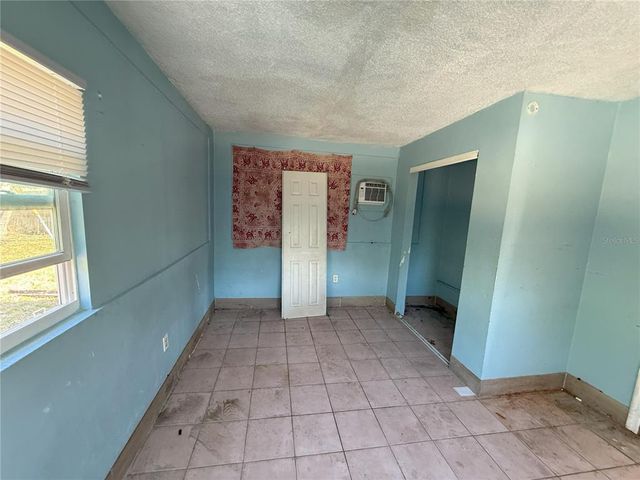 4911 LARGO TERRACE, New Port Richey, FL 34652