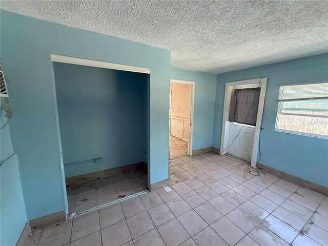 4911 LARGO TERRACE, New Port Richey, FL 34652