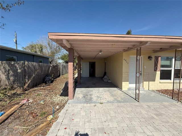 4911 LARGO TERRACE, New Port Richey, FL 34652