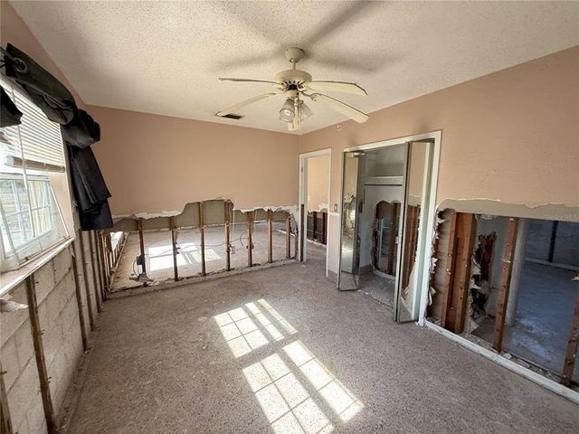 4911 LARGO TERRACE, New Port Richey, FL 34652