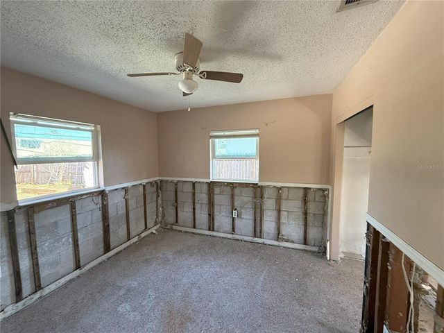 4911 LARGO TERRACE, New Port Richey, FL 34652
