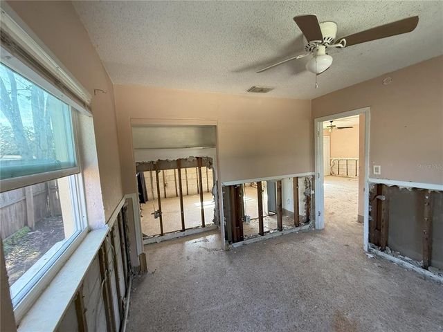 4911 LARGO TERRACE, New Port Richey, FL 34652