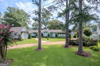 113 Island View Drive NE, Milledgeville, GA 31061