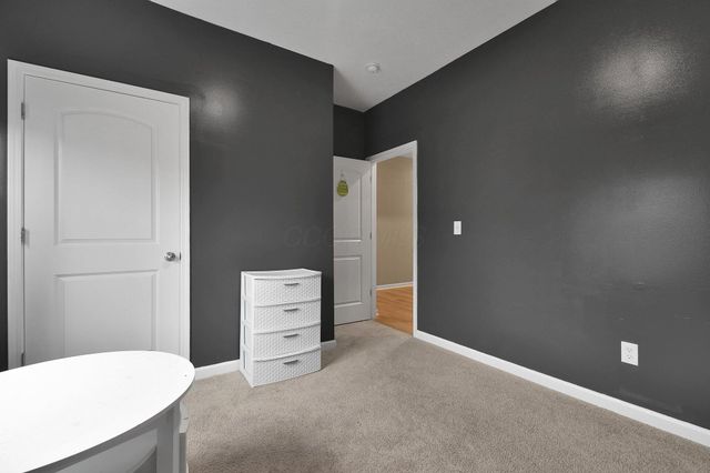 139 Beaman Gates Drive SW, Granville, OH 43023
