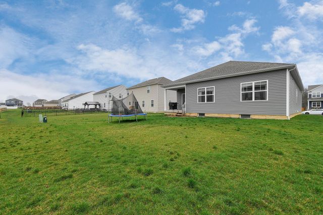 139 Beaman Gates Drive SW, Granville, OH 43023