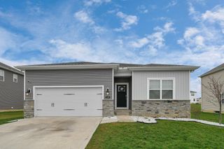 139 Beaman Gates Drive SW, Granville, OH 43023
