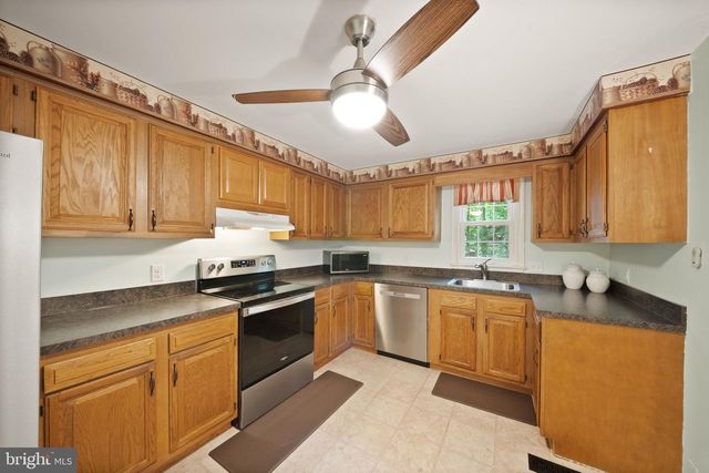 16210 SHEFFIELD DR, Dumfries, VA 22025
