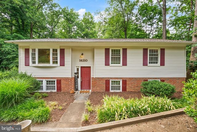 16210 SHEFFIELD DR, Dumfries, VA 22025