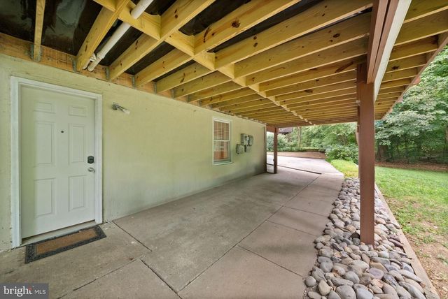 16210 SHEFFIELD DR, Dumfries, VA 22025