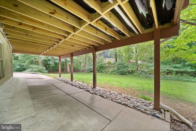 16210 SHEFFIELD DR, Dumfries, VA 22025