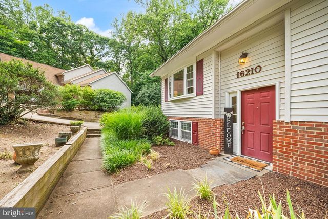 16210 SHEFFIELD DR, Dumfries, VA 22025