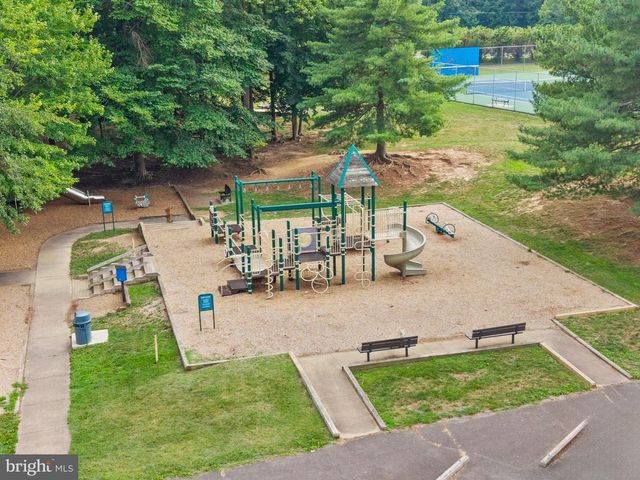 16210 SHEFFIELD DR, Dumfries, VA 22025