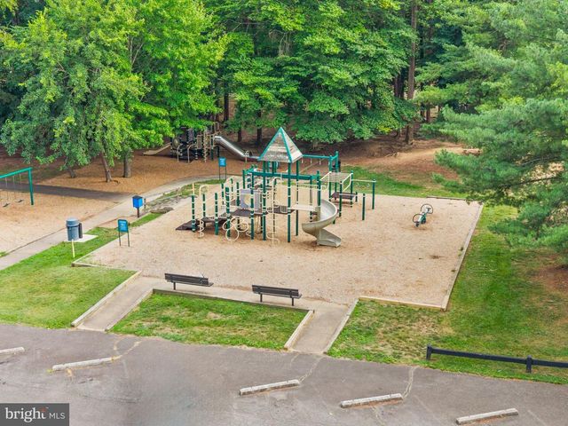 16210 SHEFFIELD DR, Dumfries, VA 22025