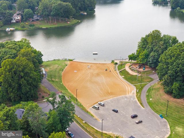 16210 SHEFFIELD DR, Dumfries, VA 22025