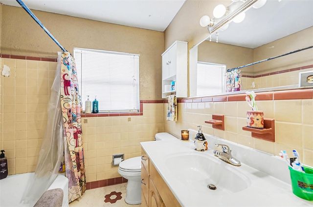 704 BROOKSIDE DRIVE, Clearwater, FL 33764