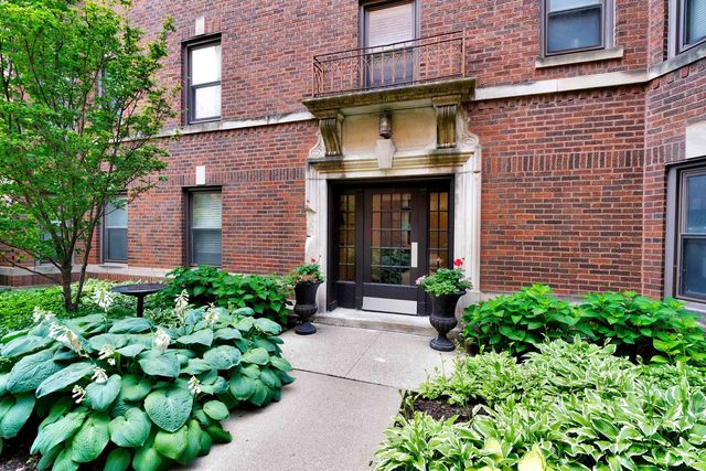 58 Forest Avenue 2S, Riverside, IL 60546