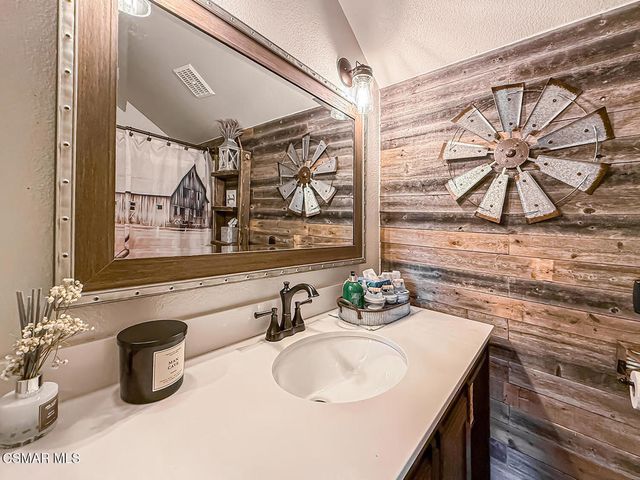371 Havenside Avenue, Newbury Park, CA 91320