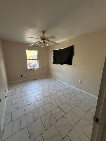 2919 Staples Street, Houston, TX 77026