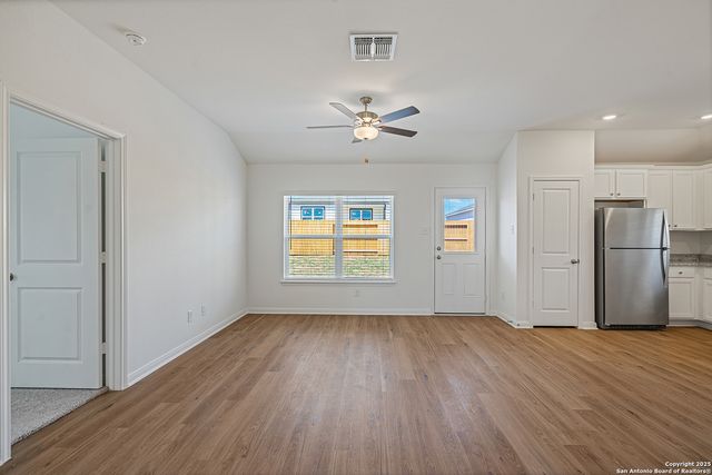 16005 Cabana Drive, Lytle, TX 78052