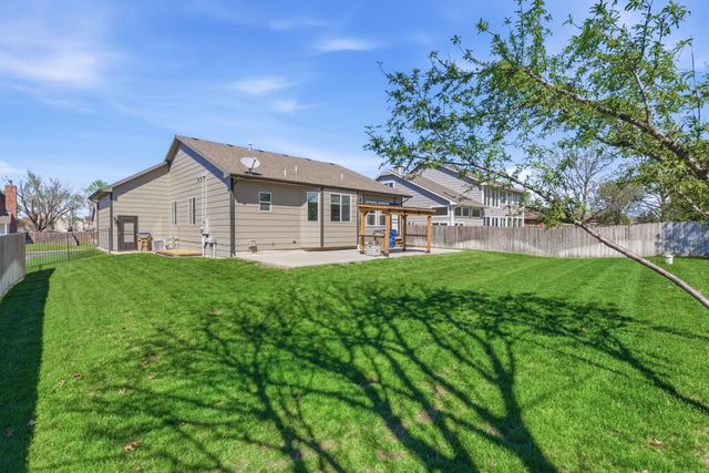 403 W Koob Ln, Andover, KS 67002