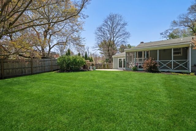 405 Asbury Street, Hamilton, MA 01982
