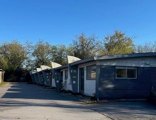 5213 Joe Sayers Ave 3, Austin, TX 78756