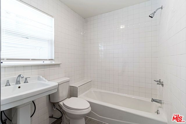 1613 Pennsylvania Avenue, Los Angeles, CA 90033