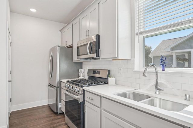 710 River Ridge DRIVE, Waterford, WI 53185