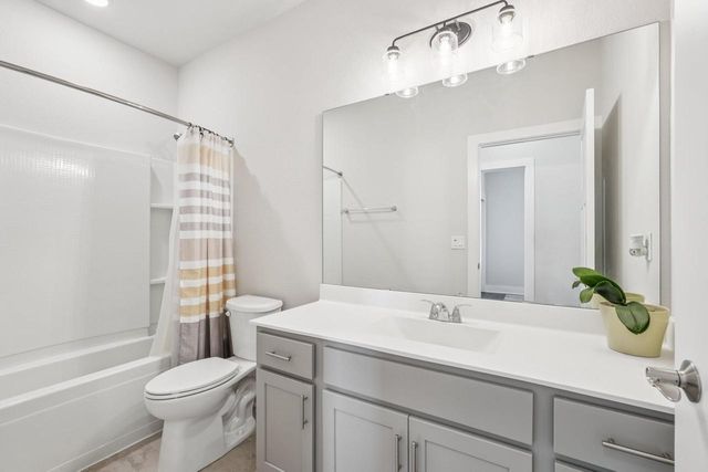 710 River Ridge DRIVE, Waterford, WI 53185