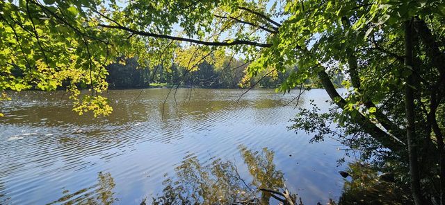 710 River Ridge DRIVE, Waterford, WI 53185