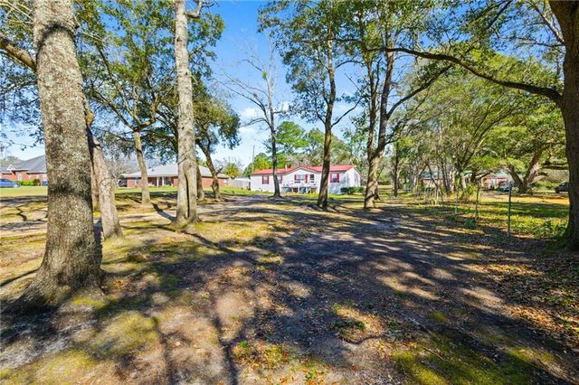 12000 Lee Bishop Road, Irvington, AL 36544