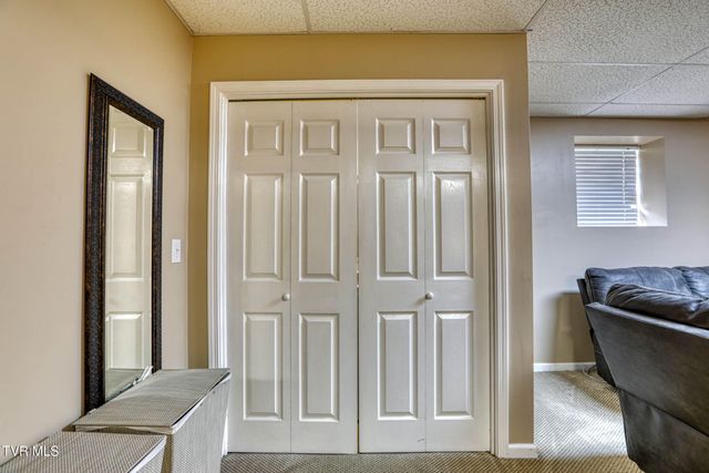 302 Maple Ridge Drive, Jonesborough, TN 37659