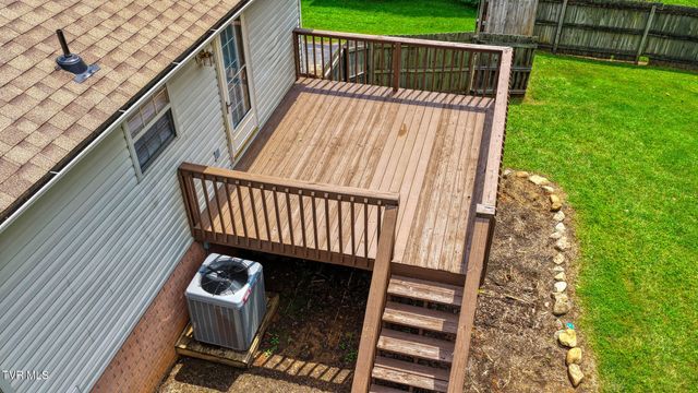 302 Maple Ridge Drive, Jonesborough, TN 37659