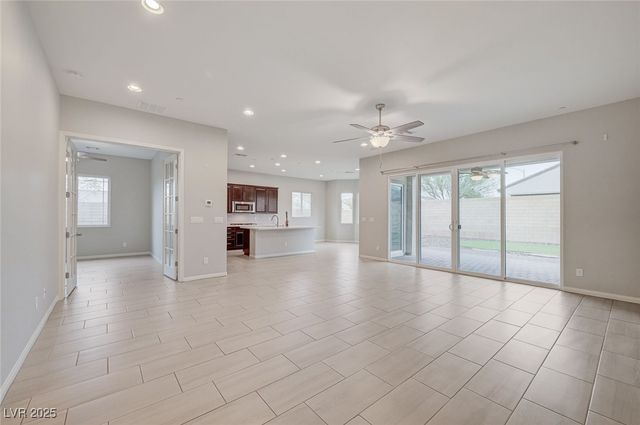 784 Cadence View Way, Henderson, NV 89011