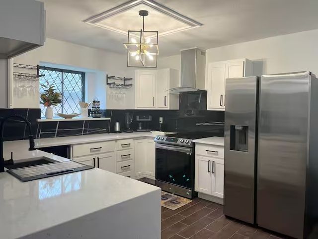 613 Glenview Circle, Garland, TX 75040