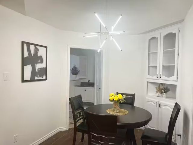 613 Glenview Circle, Garland, TX 75040