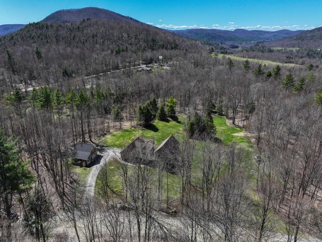 880 Stonefence Road, Richmond, VT 05477